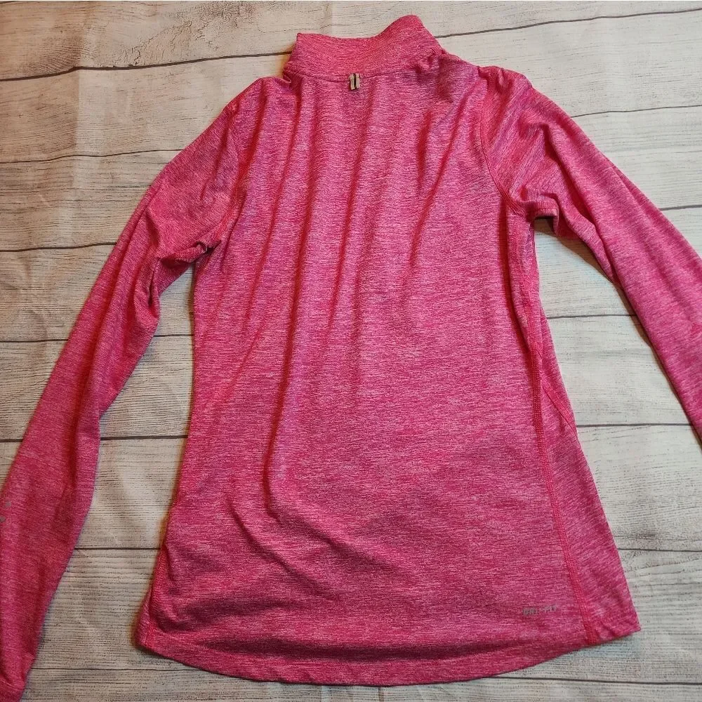Nike Dri-Fit Womens Small Top